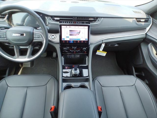 new 2025 Jeep Grand Cherokee car, priced at $43,235