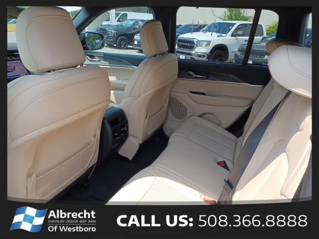 new 2025 Jeep Grand Cherokee car, priced at $43,435