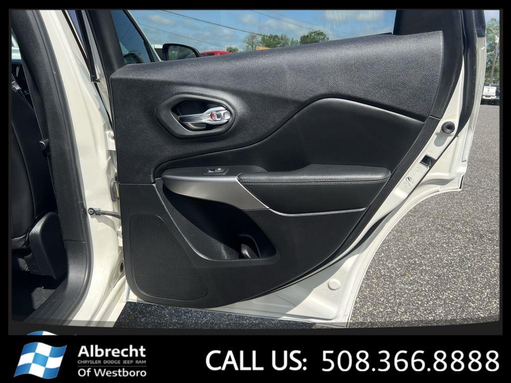 used 2019 Jeep Cherokee car, priced at $17,694