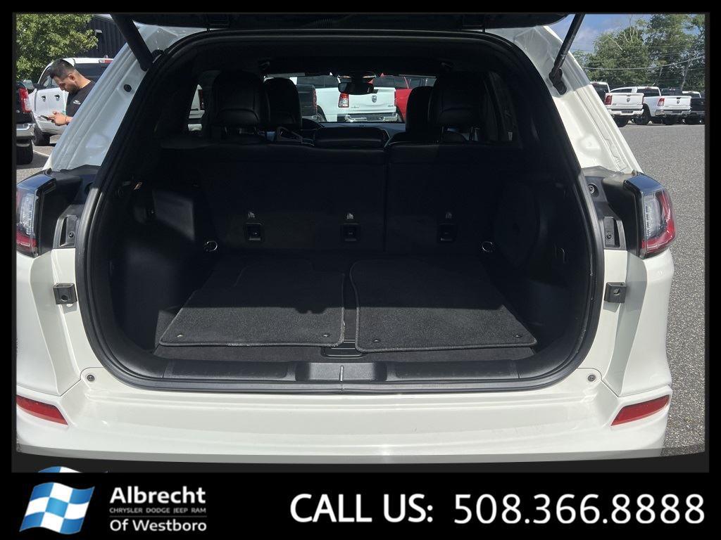 used 2019 Jeep Cherokee car, priced at $17,694