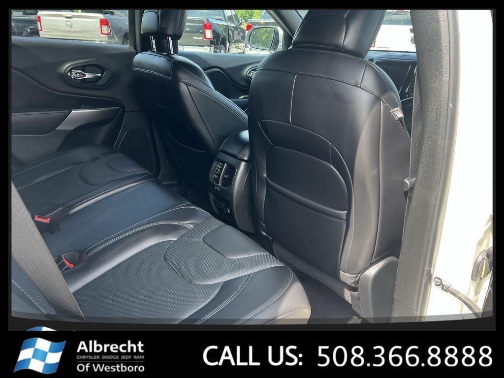 used 2019 Jeep Cherokee car, priced at $17,694