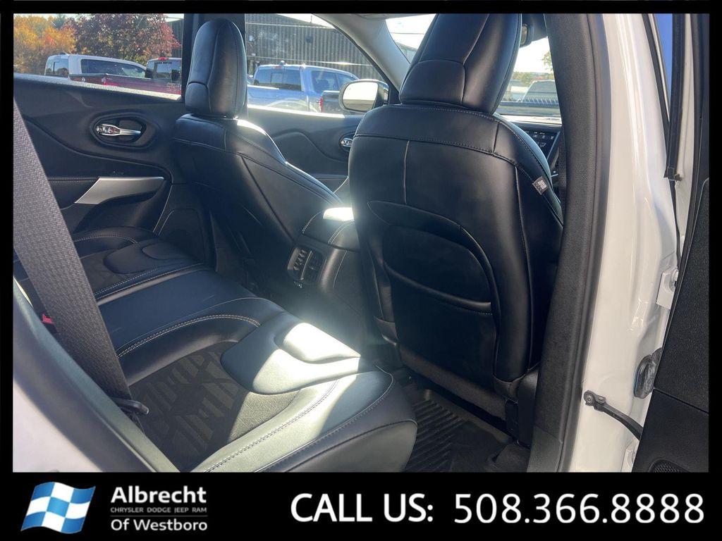 used 2022 Jeep Cherokee car, priced at $27,599