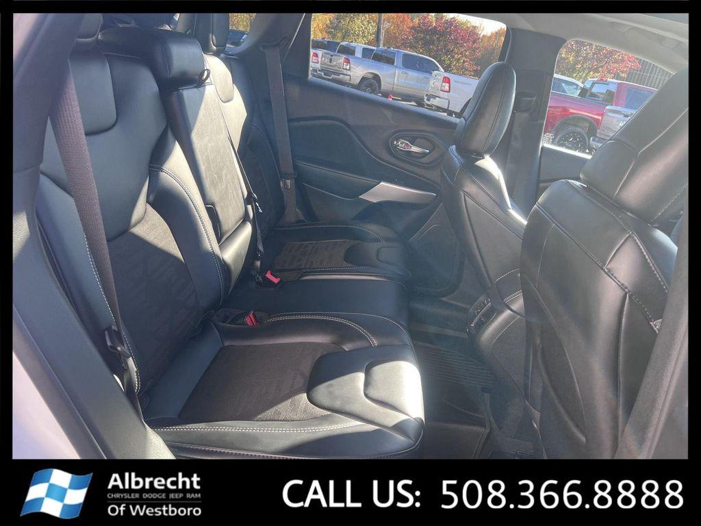 used 2022 Jeep Cherokee car, priced at $27,599