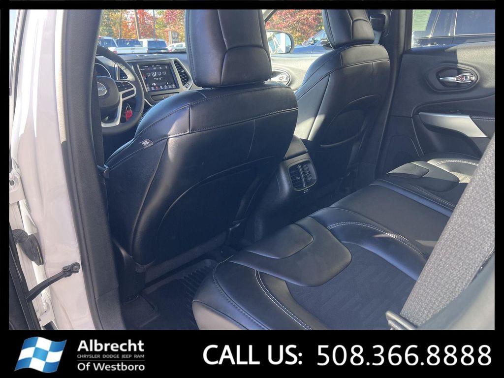 used 2022 Jeep Cherokee car, priced at $27,599