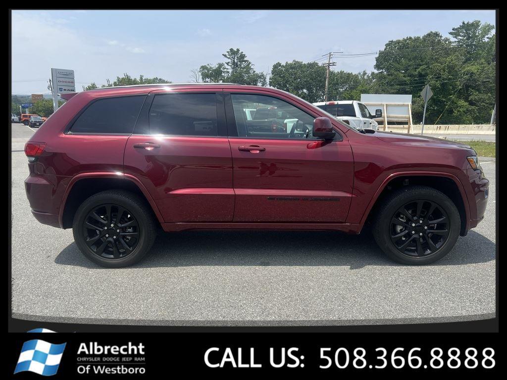 used 2022 Jeep Grand Cherokee car, priced at $28,294