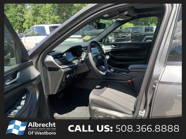 new 2024 Jeep Grand Cherokee car, priced at $39,470