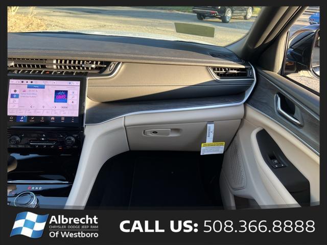 new 2025 Jeep Grand Cherokee L car, priced at $50,565