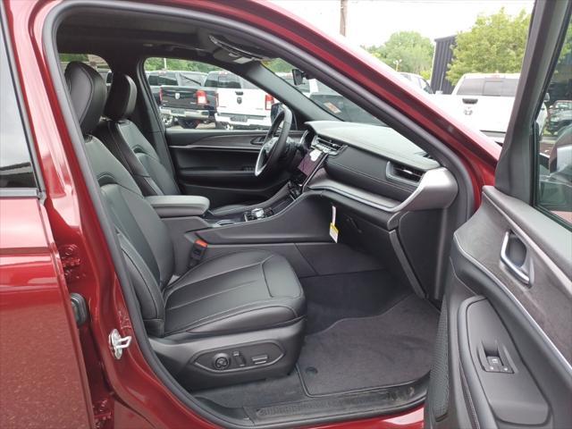 new 2025 Jeep Grand Cherokee car, priced at $40,510