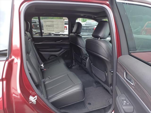 new 2025 Jeep Grand Cherokee car, priced at $40,510