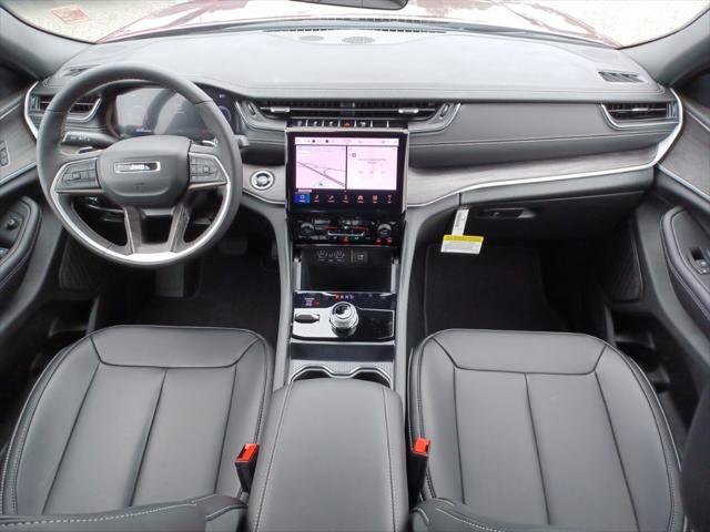 new 2025 Jeep Grand Cherokee car, priced at $40,510