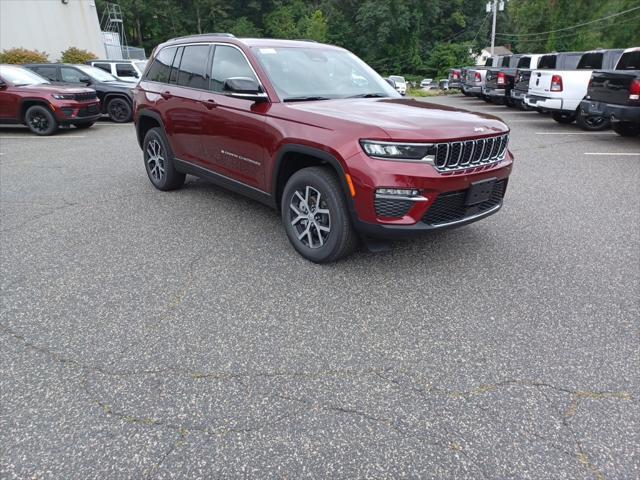 new 2025 Jeep Grand Cherokee car, priced at $40,510