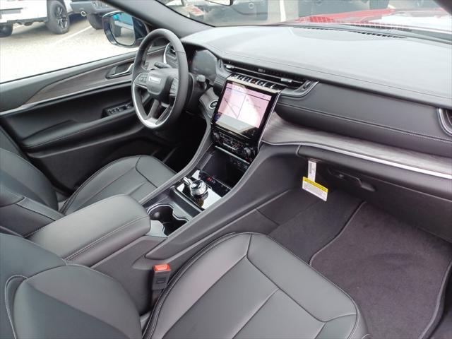 new 2025 Jeep Grand Cherokee car, priced at $40,510