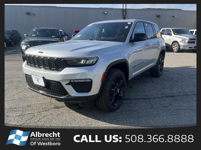 new 2025 Jeep Grand Cherokee car, priced at $48,535