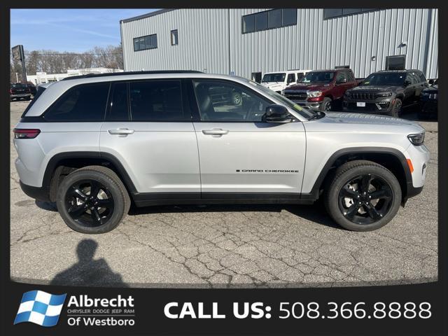 new 2025 Jeep Grand Cherokee car, priced at $48,535