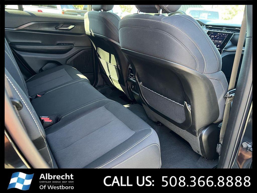 used 2025 Jeep Grand Cherokee car