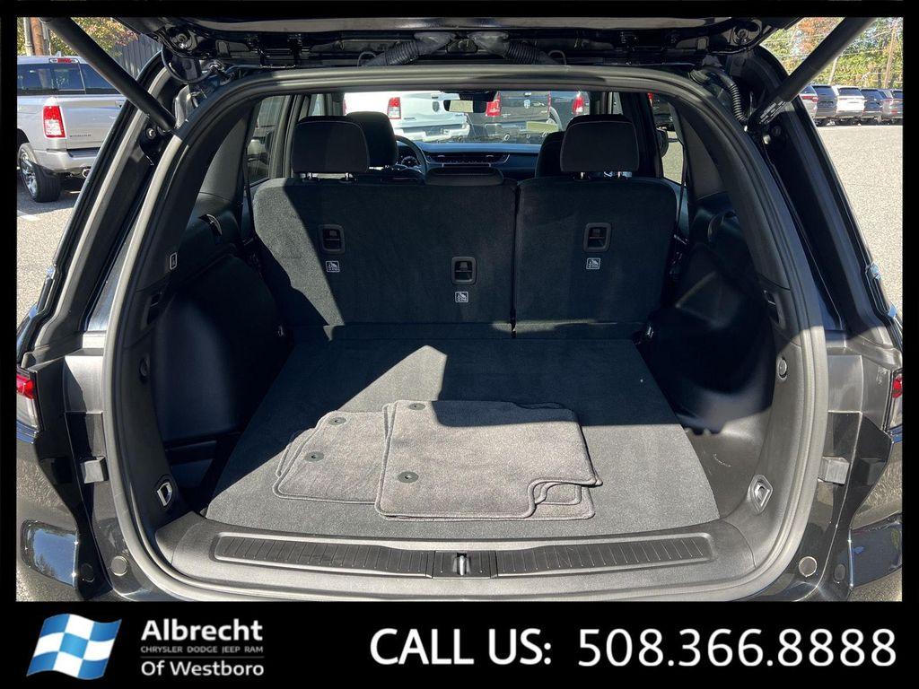 used 2025 Jeep Grand Cherokee car