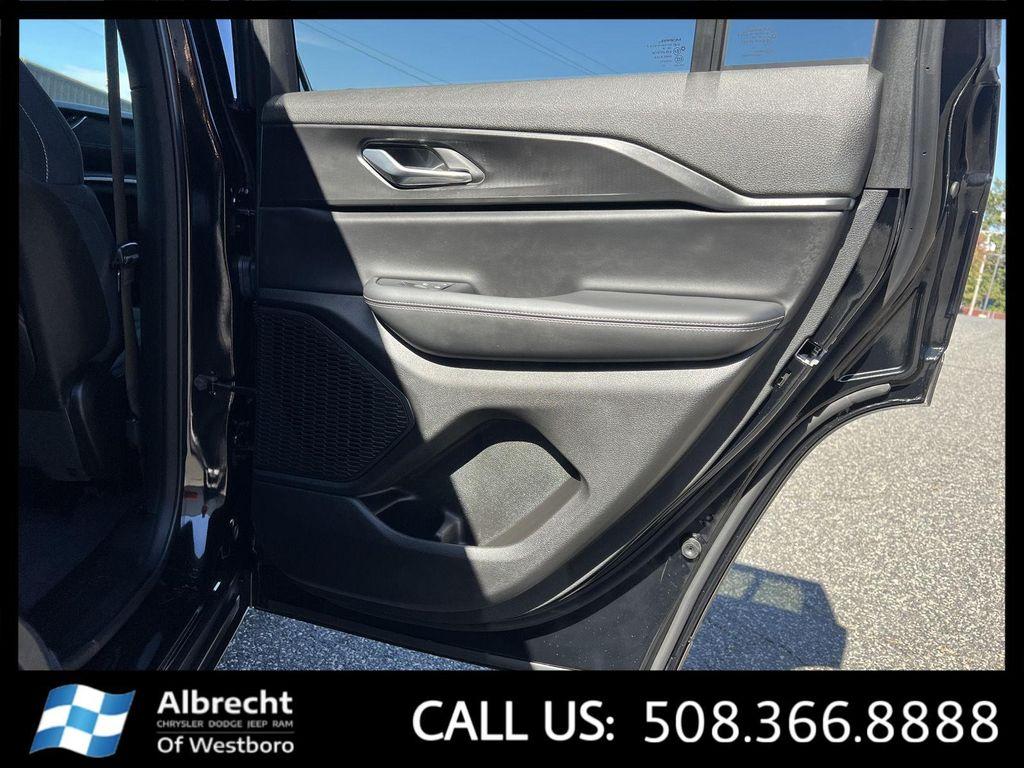 used 2025 Jeep Grand Cherokee car