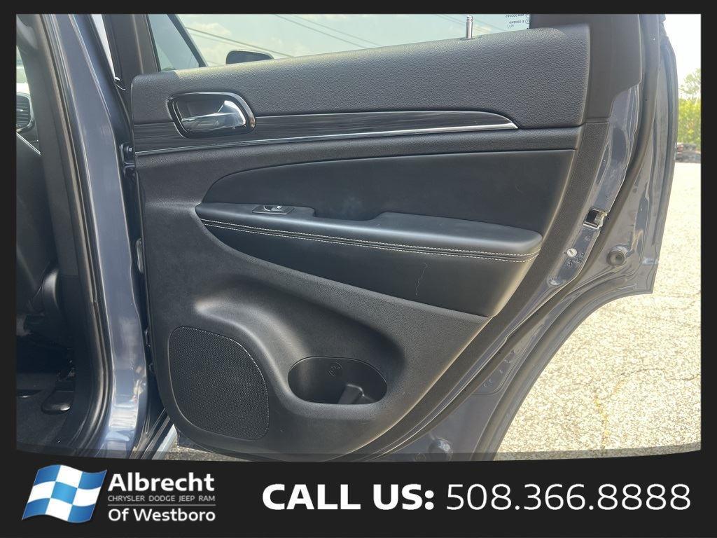 used 2021 Jeep Grand Cherokee car, priced at $25,999
