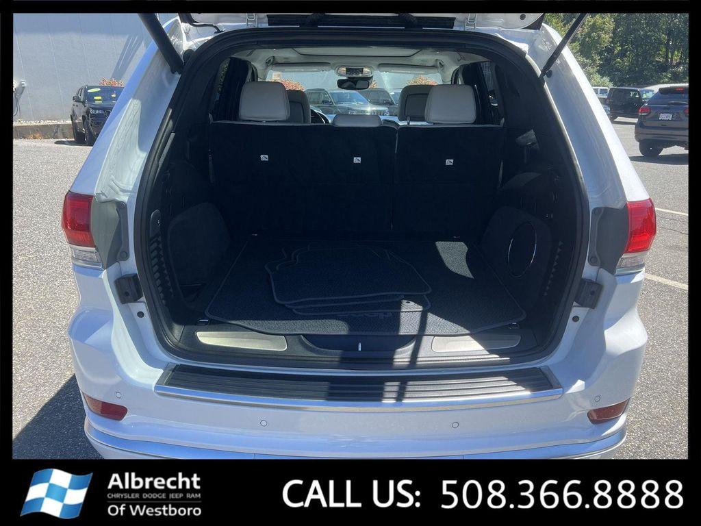 used 2020 Jeep Grand Cherokee car, priced at $27,999