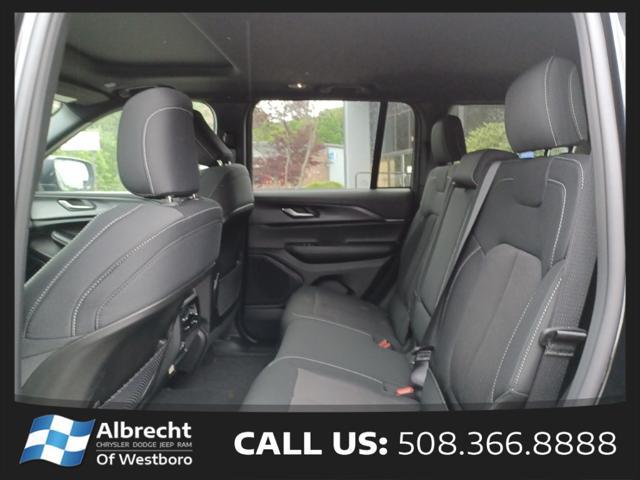 new 2025 Jeep Grand Cherokee car, priced at $33,470