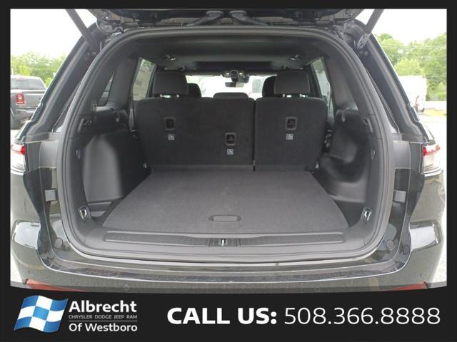 new 2025 Jeep Grand Cherokee car, priced at $33,470
