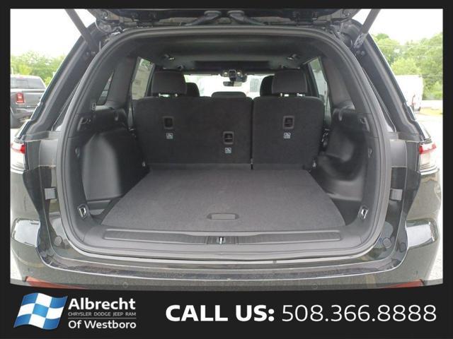 new 2025 Jeep Grand Cherokee car, priced at $39,470