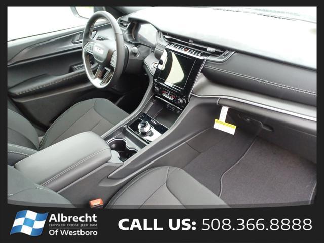 new 2025 Jeep Grand Cherokee car, priced at $33,470