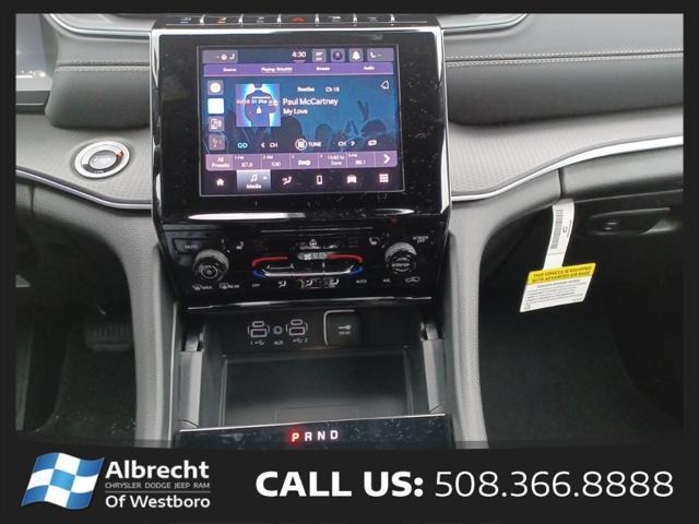 new 2025 Jeep Grand Cherokee car, priced at $33,470