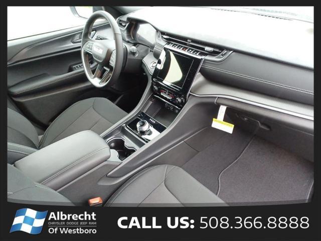 new 2025 Jeep Grand Cherokee car, priced at $39,470