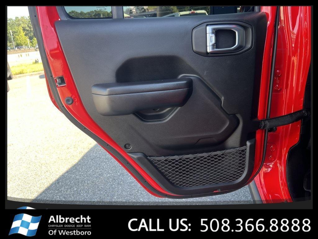 used 2021 Jeep Gladiator car, priced at $31,999