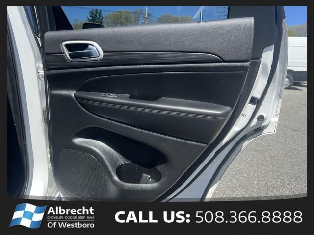 used 2022 Jeep Grand Cherokee car, priced at $32,999