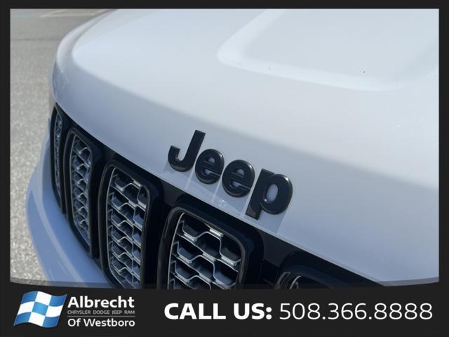 used 2022 Jeep Grand Cherokee car, priced at $32,999