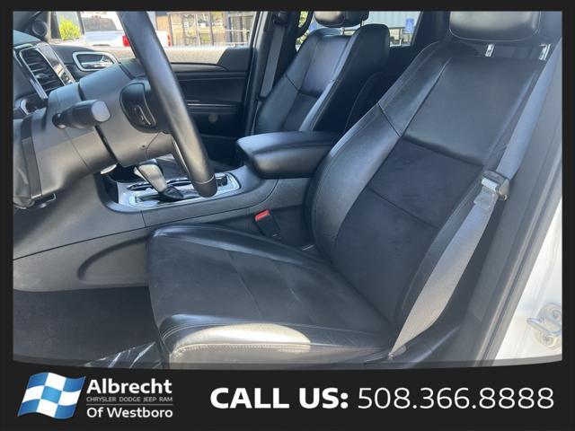 used 2022 Jeep Grand Cherokee car, priced at $32,999