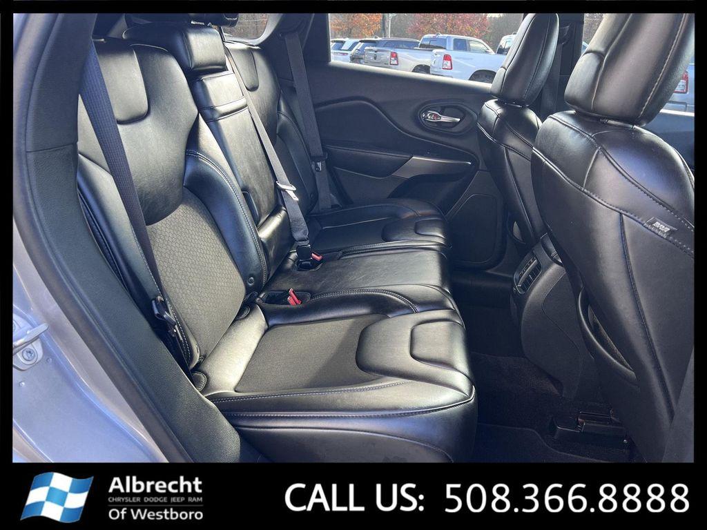 used 2019 Jeep Cherokee car, priced at $15,994