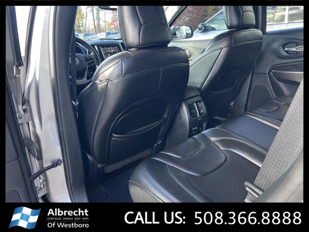 used 2019 Jeep Cherokee car, priced at $15,994