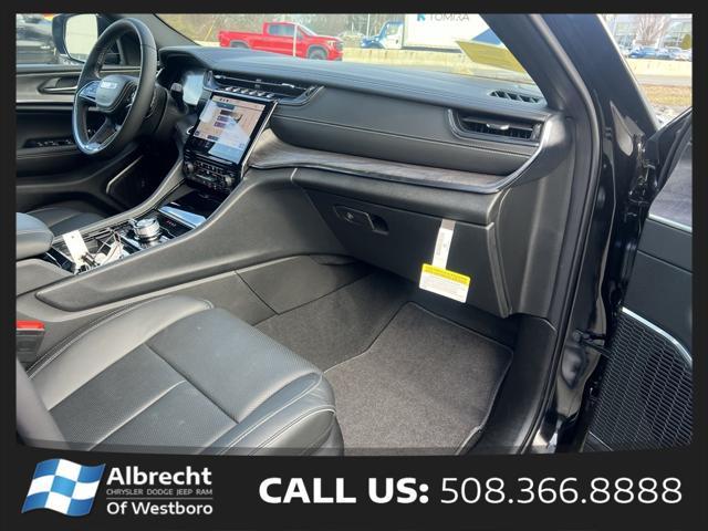 new 2025 Jeep Grand Cherokee car, priced at $57,646