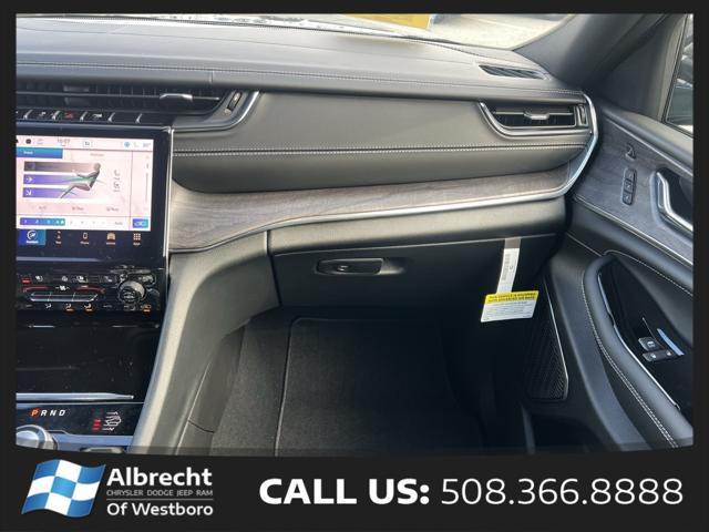new 2025 Jeep Grand Cherokee car, priced at $57,646
