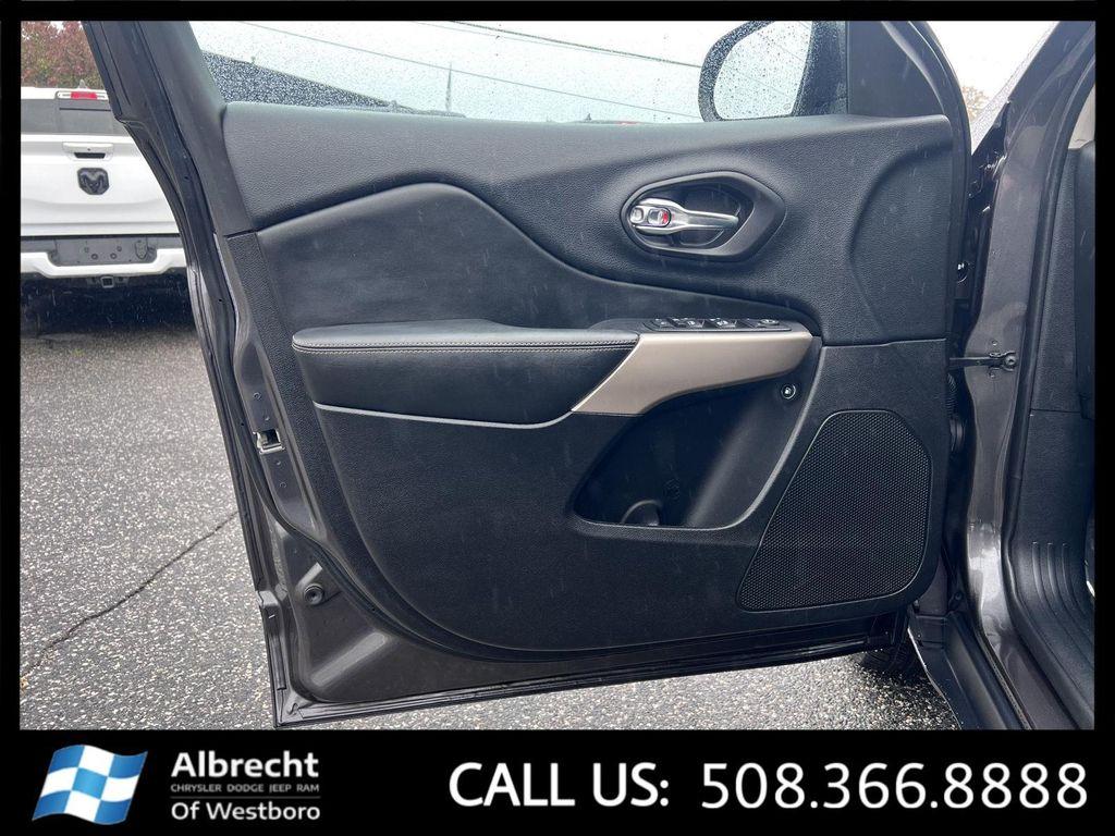 used 2017 Jeep Cherokee car, priced at $18,699