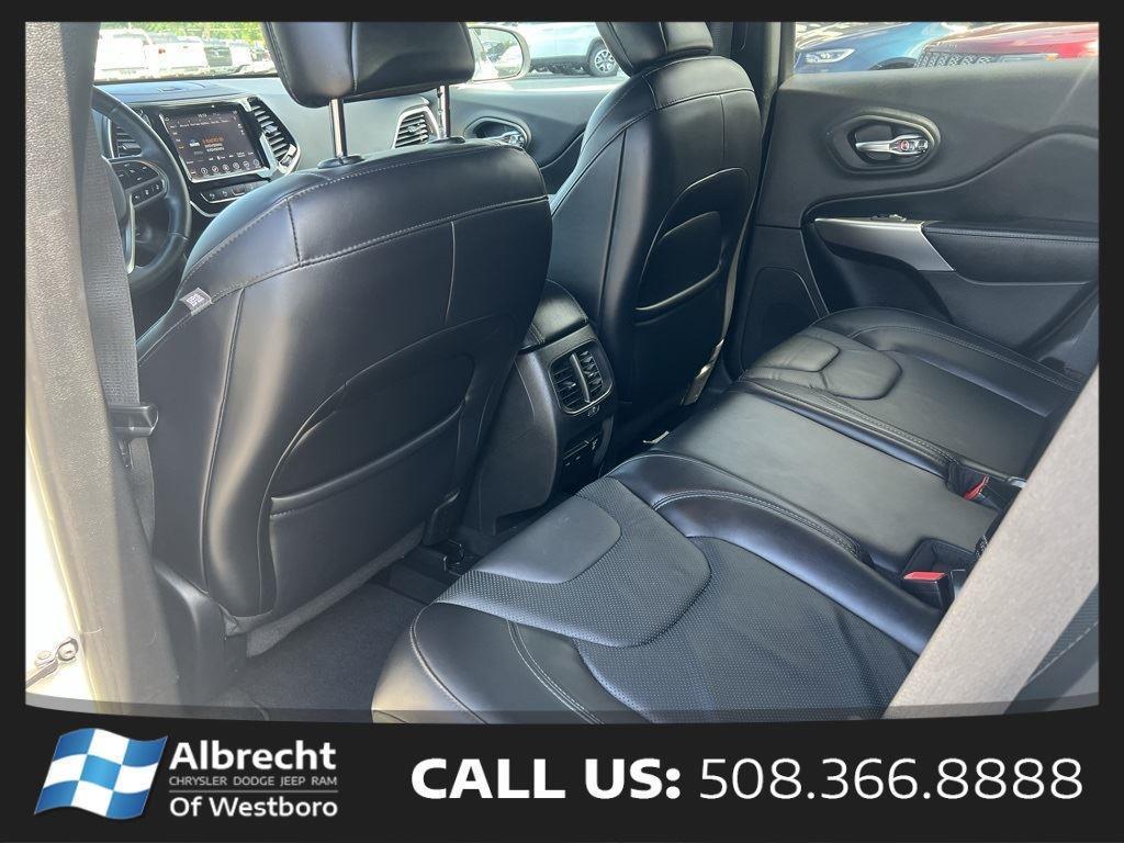 used 2019 Jeep Cherokee car, priced at $20,999