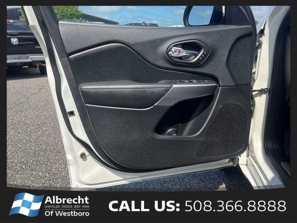 used 2019 Jeep Cherokee car, priced at $20,999