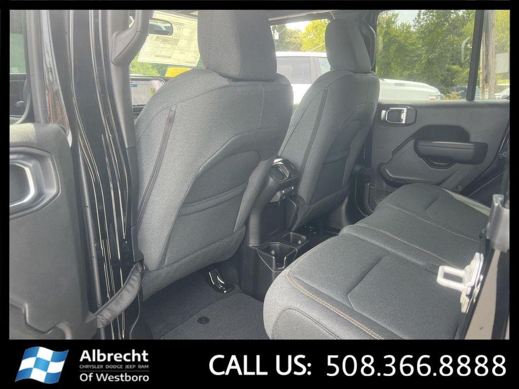 new 2025 Jeep Wrangler car, priced at $44,149