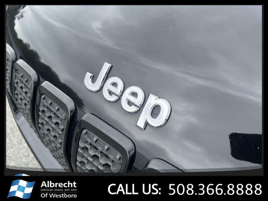 used 2019 Jeep Cherokee car, priced at $18,999