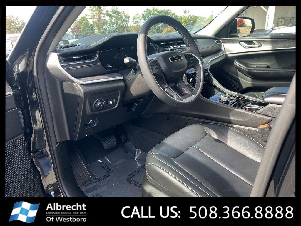 used 2023 Jeep Grand Cherokee car, priced at $30,399