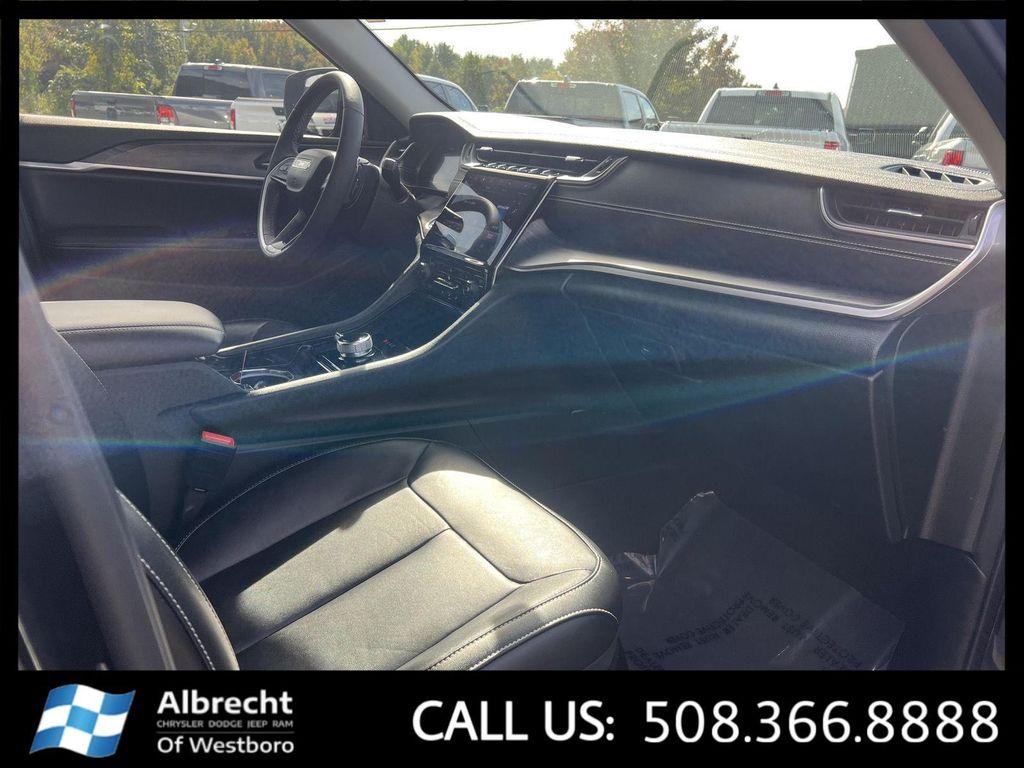 used 2023 Jeep Grand Cherokee car, priced at $30,399