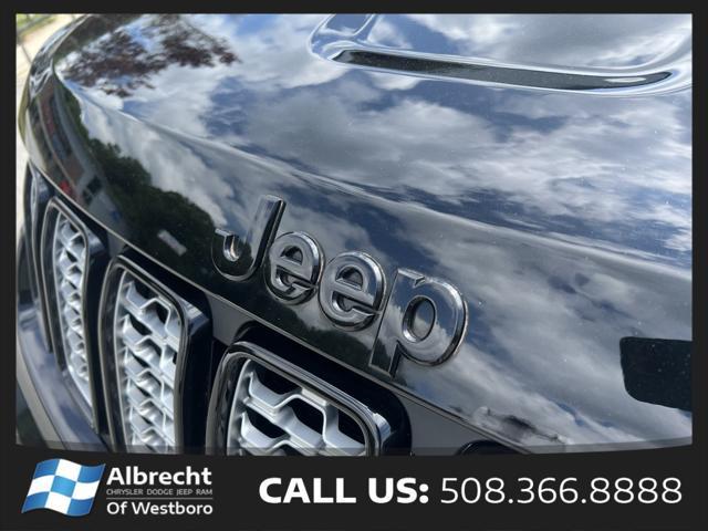 used 2022 Jeep Grand Cherokee car, priced at $29,954