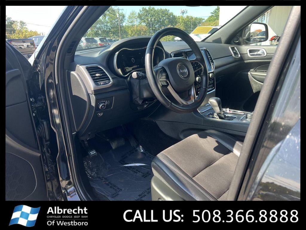 used 2022 Jeep Grand Cherokee car, priced at $28,999