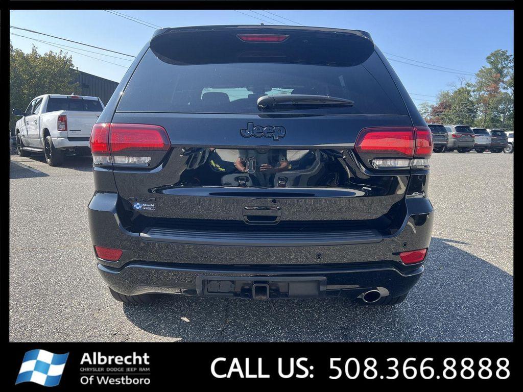 used 2022 Jeep Grand Cherokee car, priced at $28,999