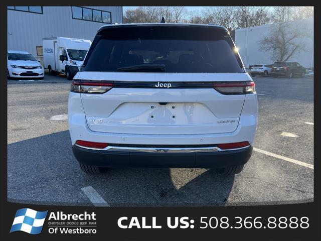 new 2025 Jeep Grand Cherokee car, priced at $45,215