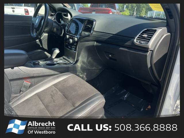 used 2022 Jeep Grand Cherokee car, priced at $31,737