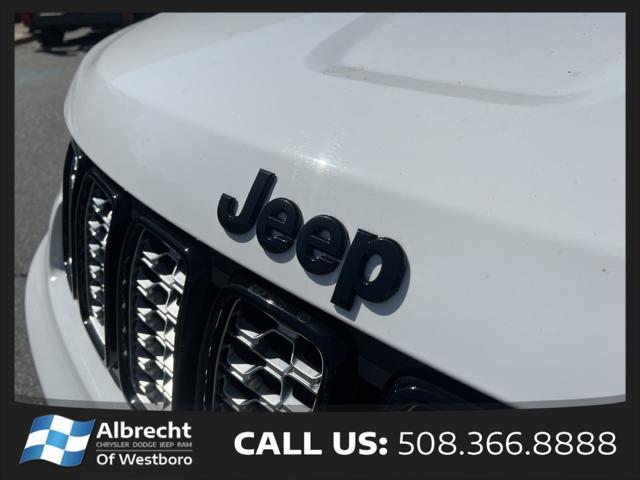 used 2022 Jeep Grand Cherokee car, priced at $31,737